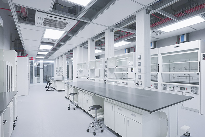 白银实验室革新：安全与科技的现代融合
